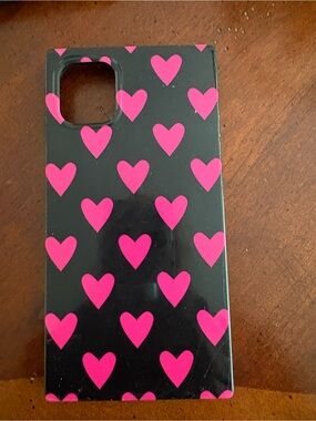 Flaunt iPhone 11 square case.